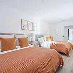 Charming 3B Home 10 Mins To Venice Beach