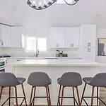 Charming 3B Home 10 Mins To Venice Beach